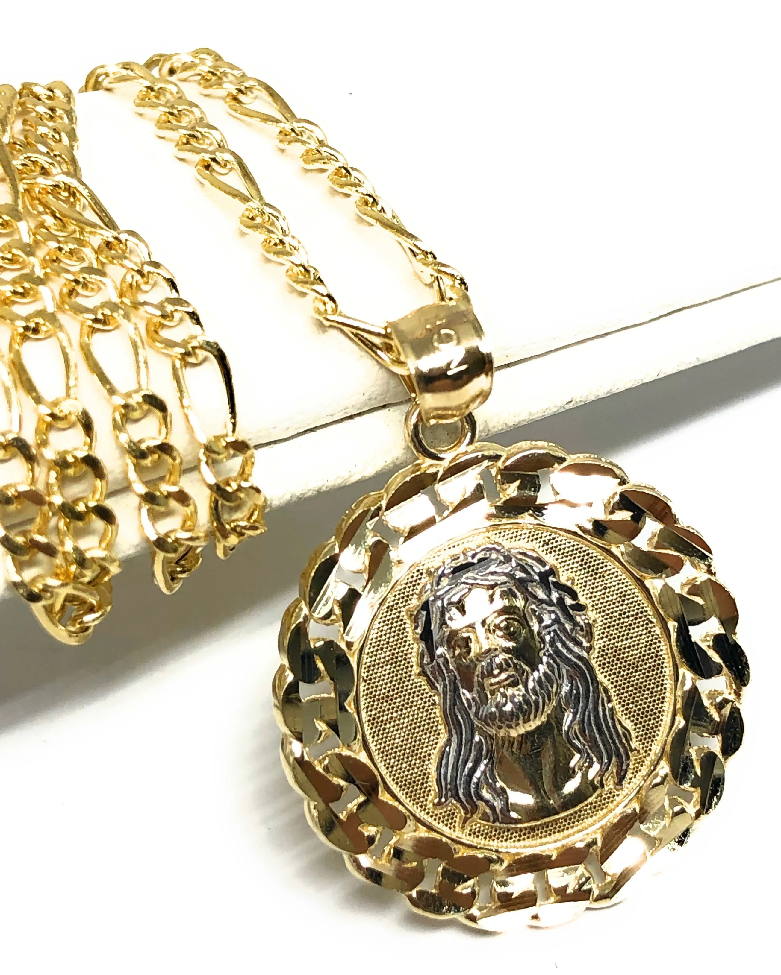 14k Solid Gold 2-Tone Jesus Face Round Pendant Necklace