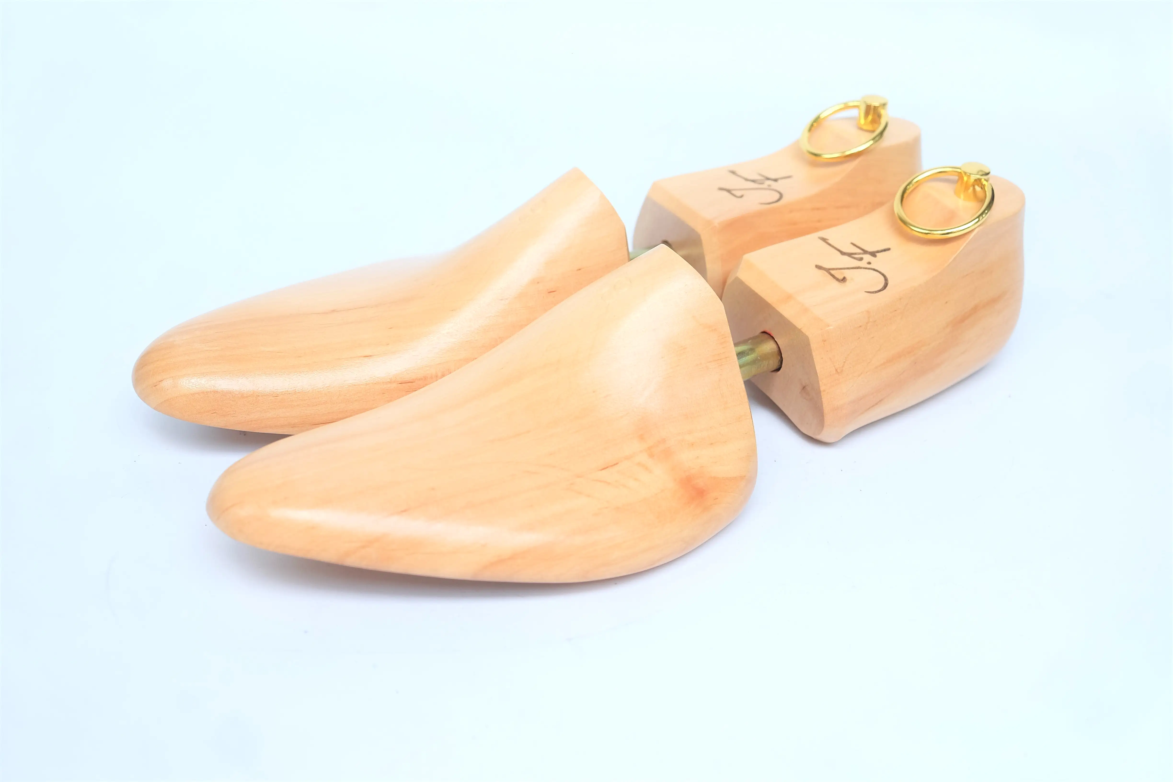 Alderwood Shoe Trees - Lightweight Version Natural - Brass Rings