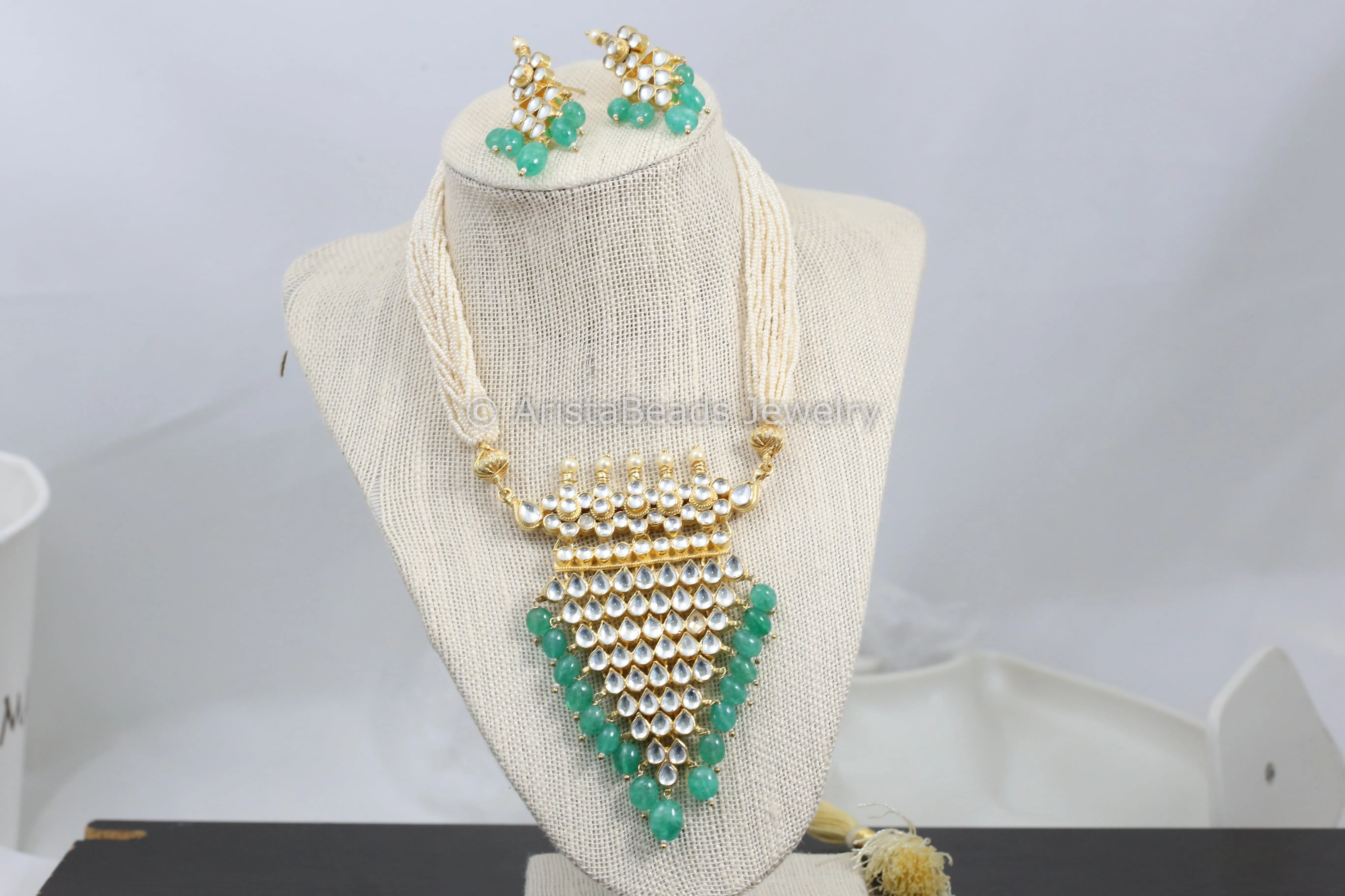 Emerald Jadtar Kundan Tanmani Necklace