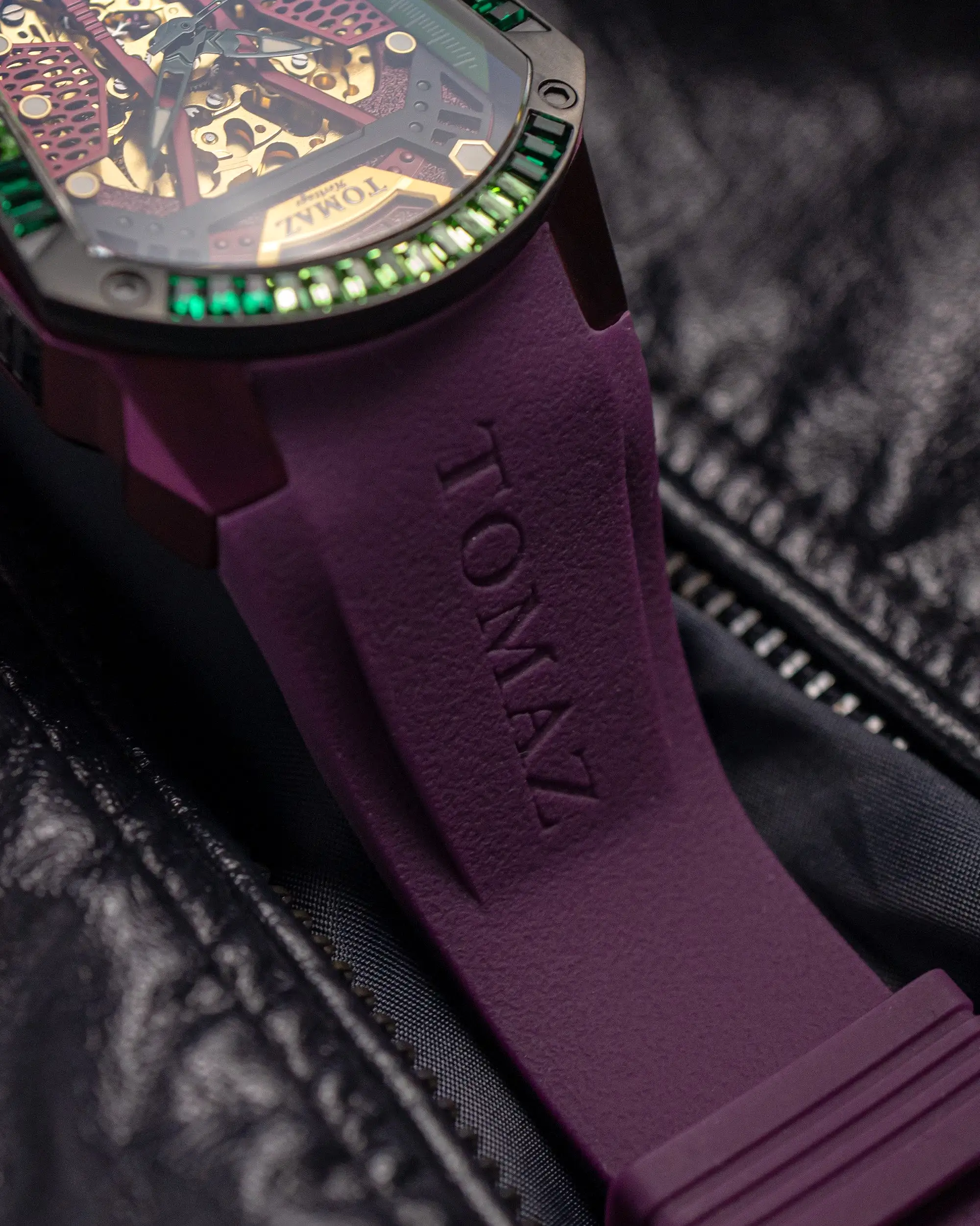 GT Skeleton TW028-D19 (Purple) with Purple Green Swarovski (Purple Rubber Strap)