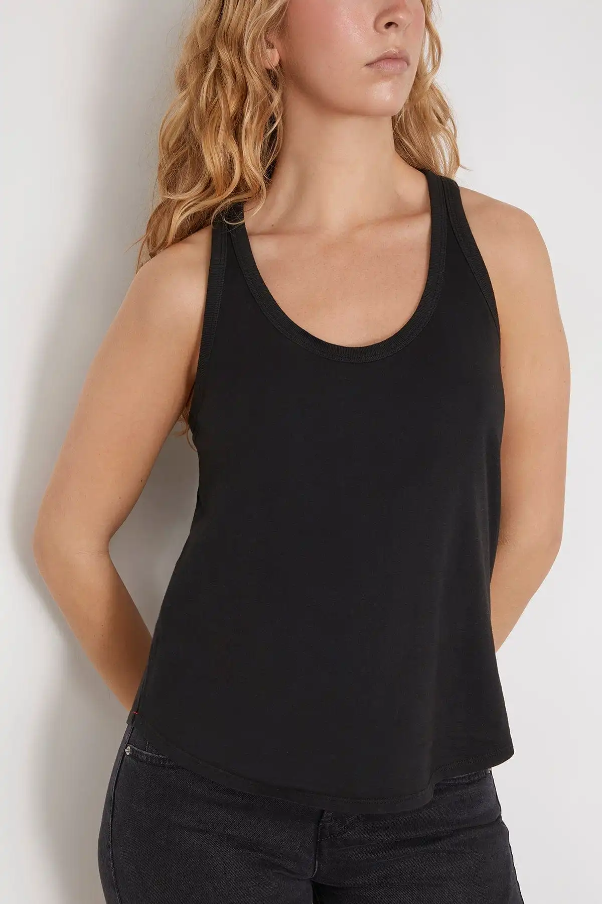 Jett Tank in Black