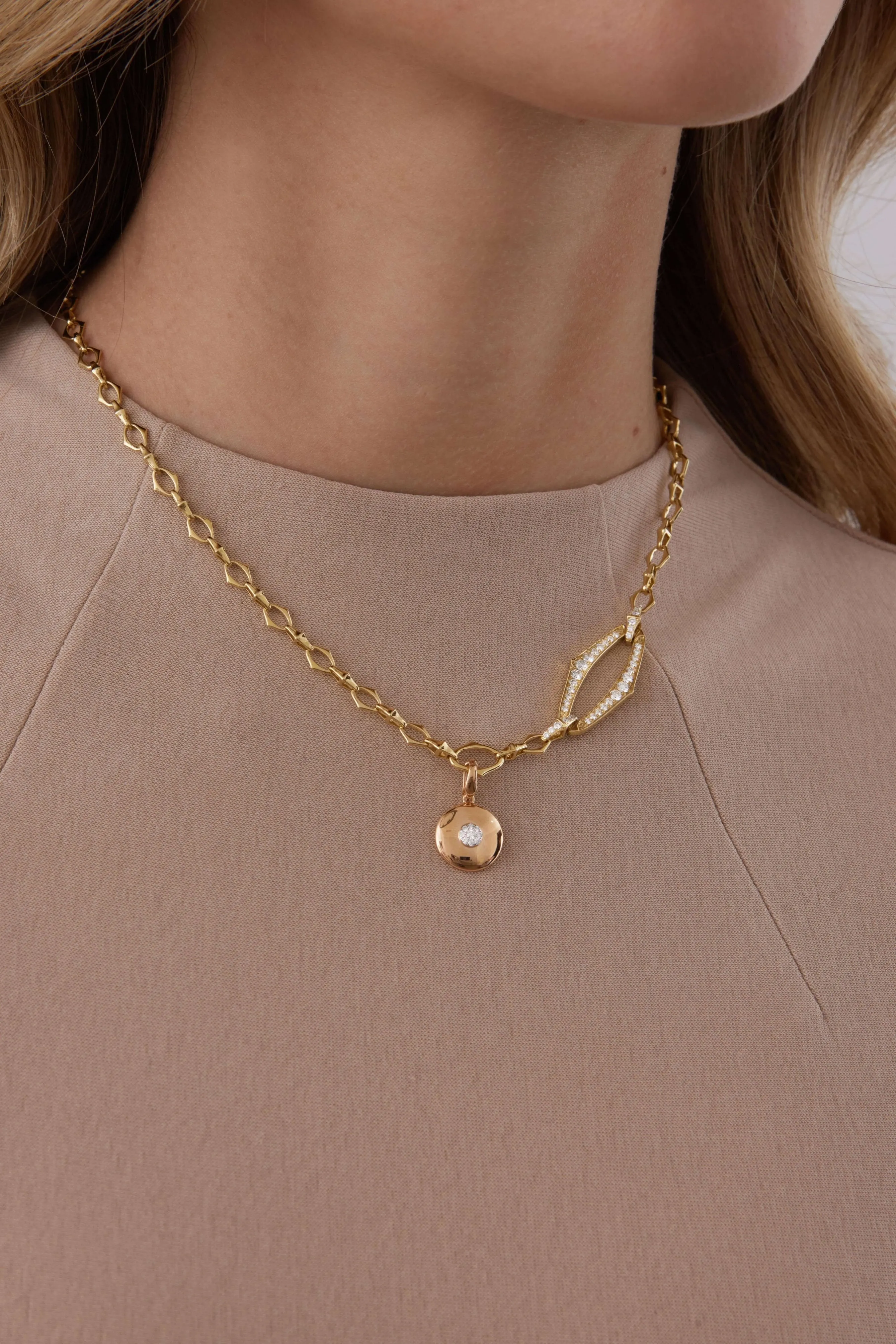 Lucia Outline Gold Necklace