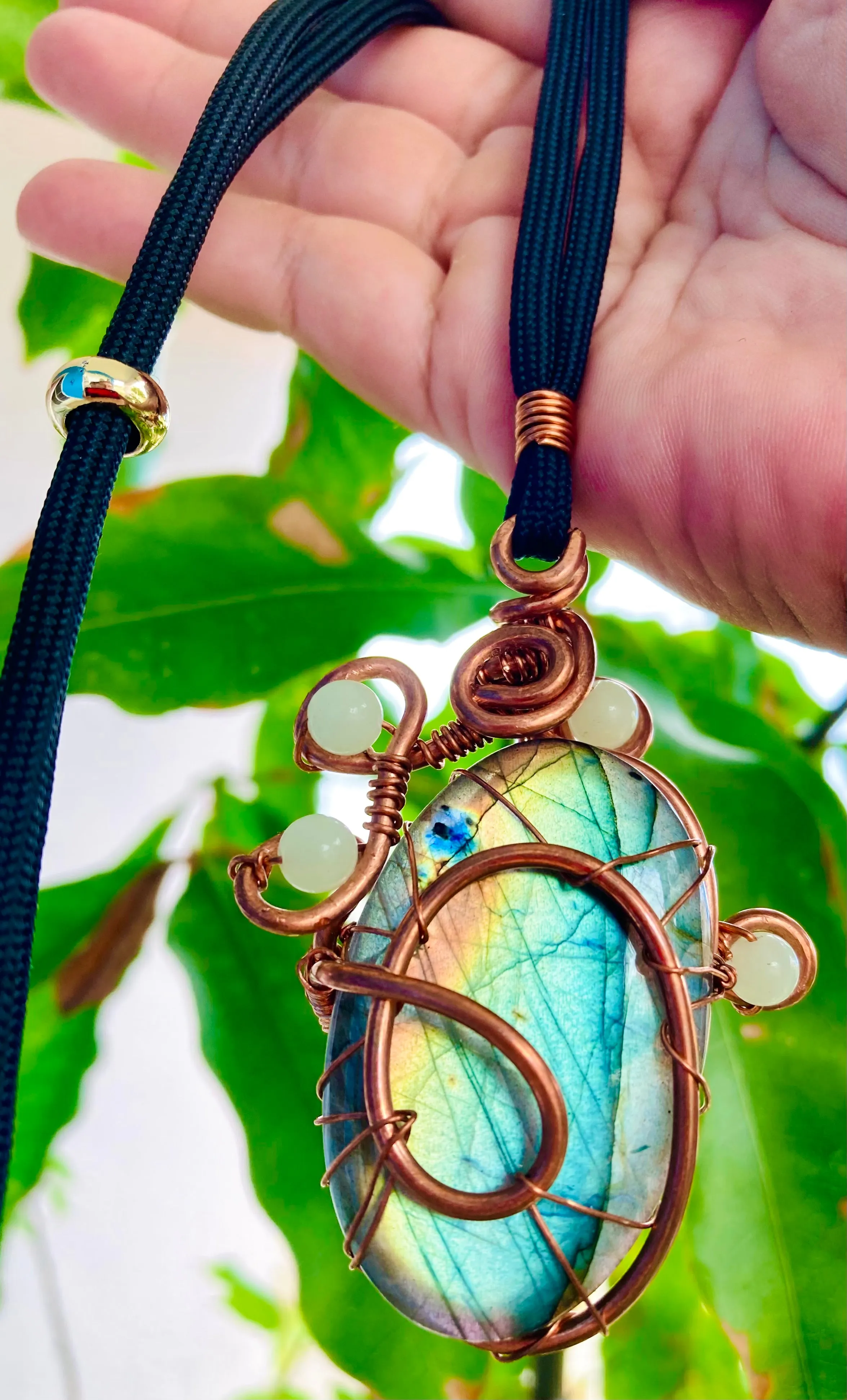 Luminous Labradorite Pendant