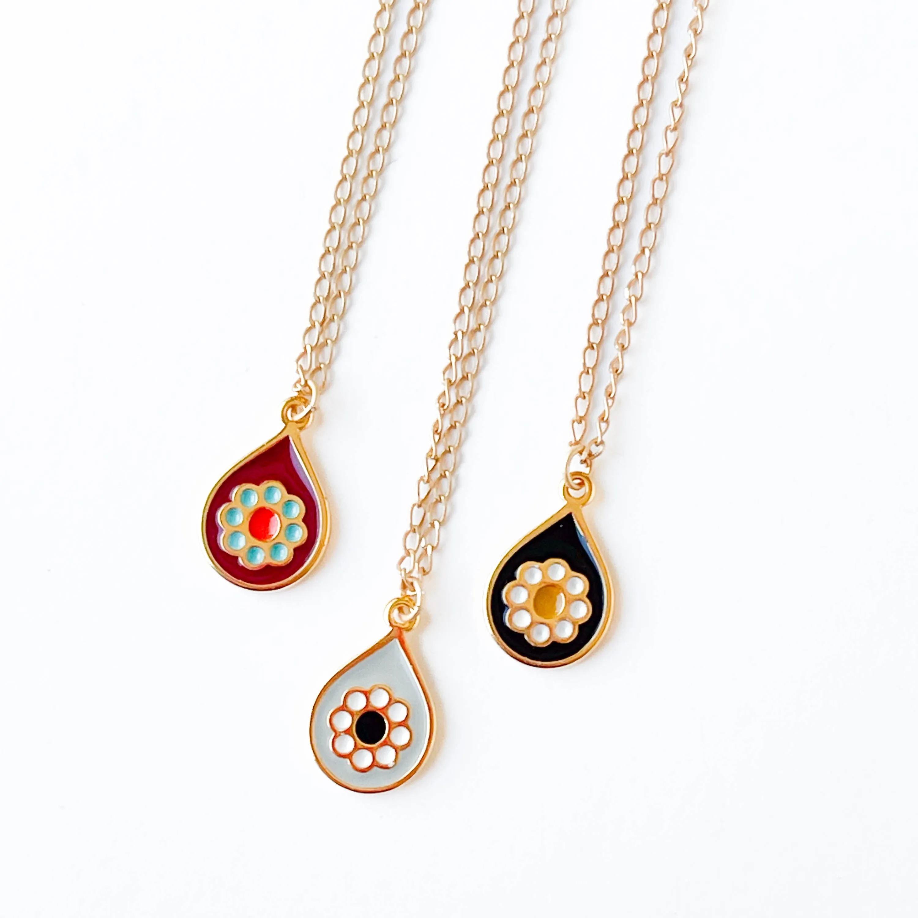 Small Retro Boho Pendant Necklace - WS